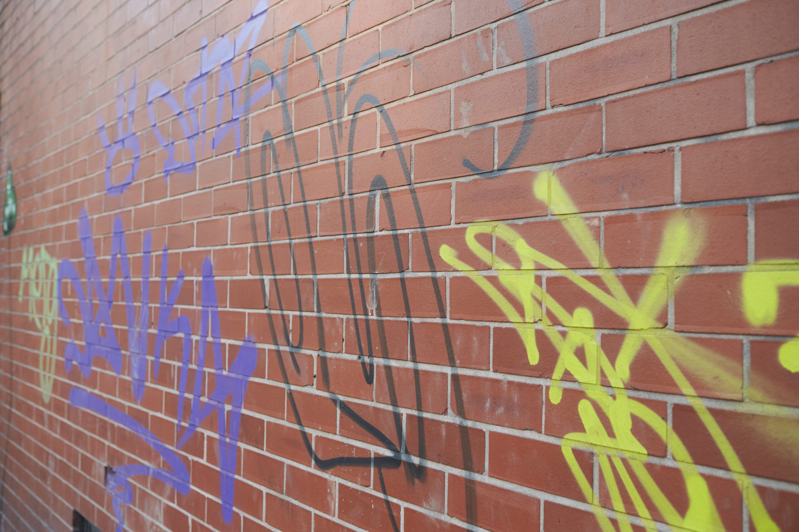 Anti graffiti film for phoenix Properties